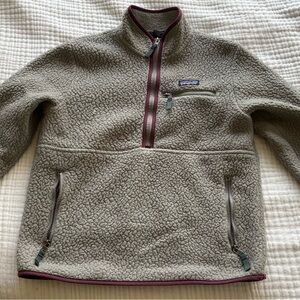 Patagonia Women's Taupe Sherpa Pullover with Maroon Trim